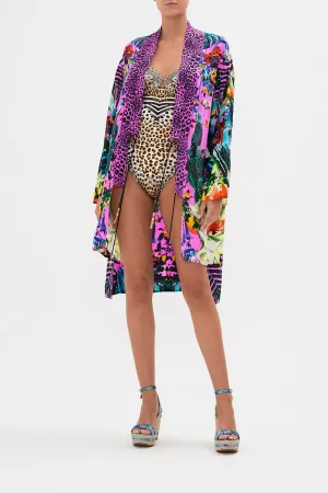 LAYERING WITH NECK BANDS EXOTICA EROTICA
